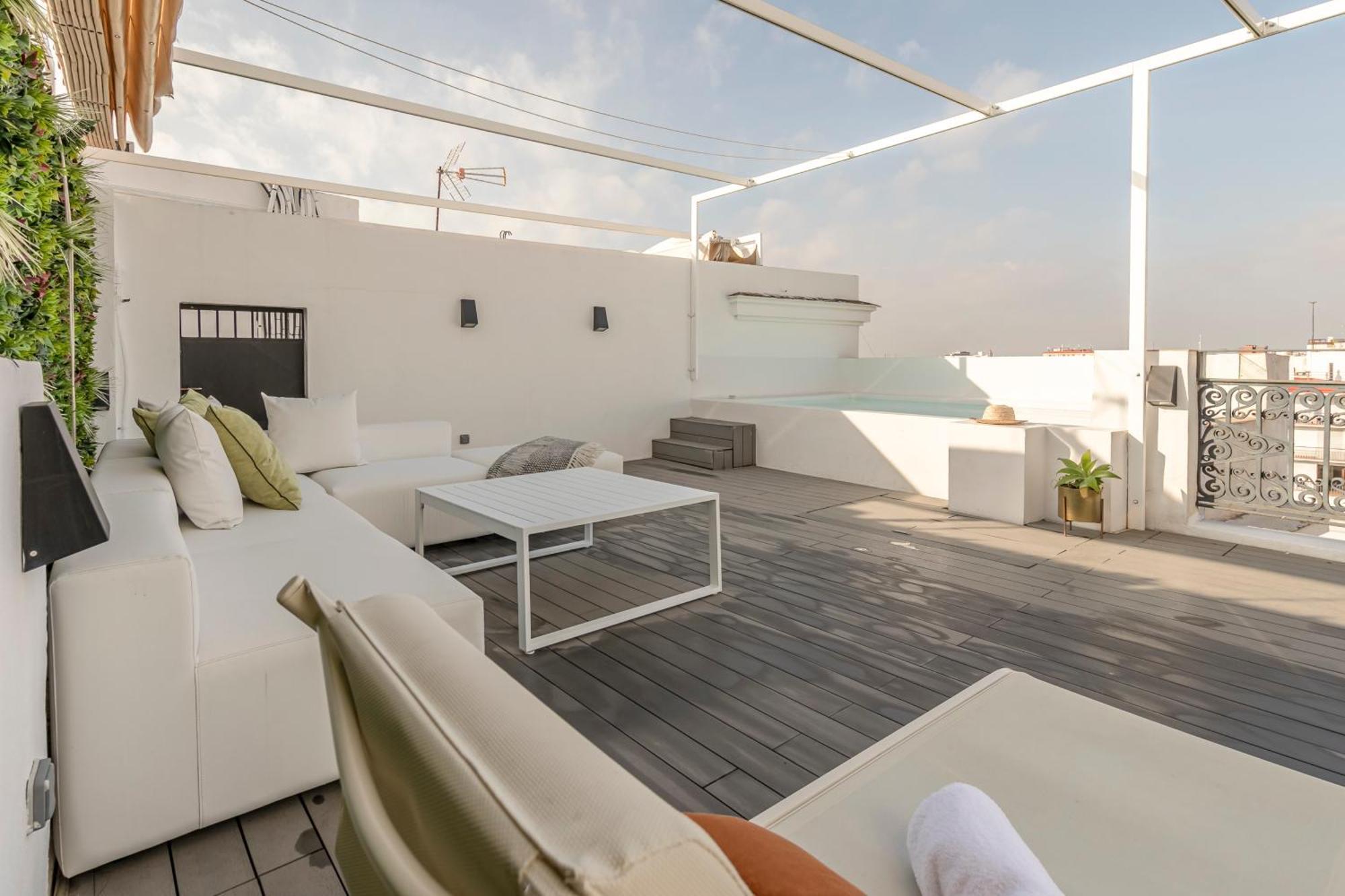 Isg Apartments Modern Atticpool At The Cathedralfree Parking Sevilla Exterior foto