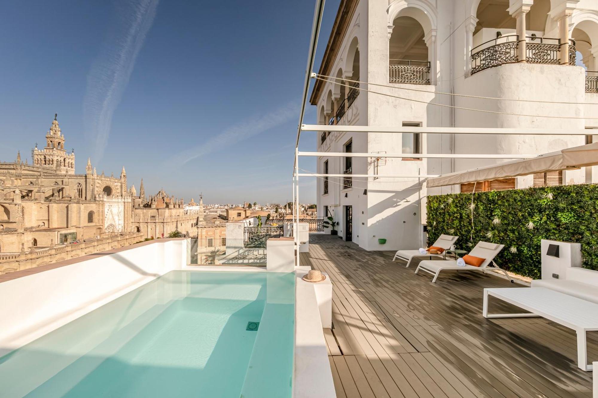 Isg Apartments Modern Atticpool At The Cathedralfree Parking Sevilla Exterior foto