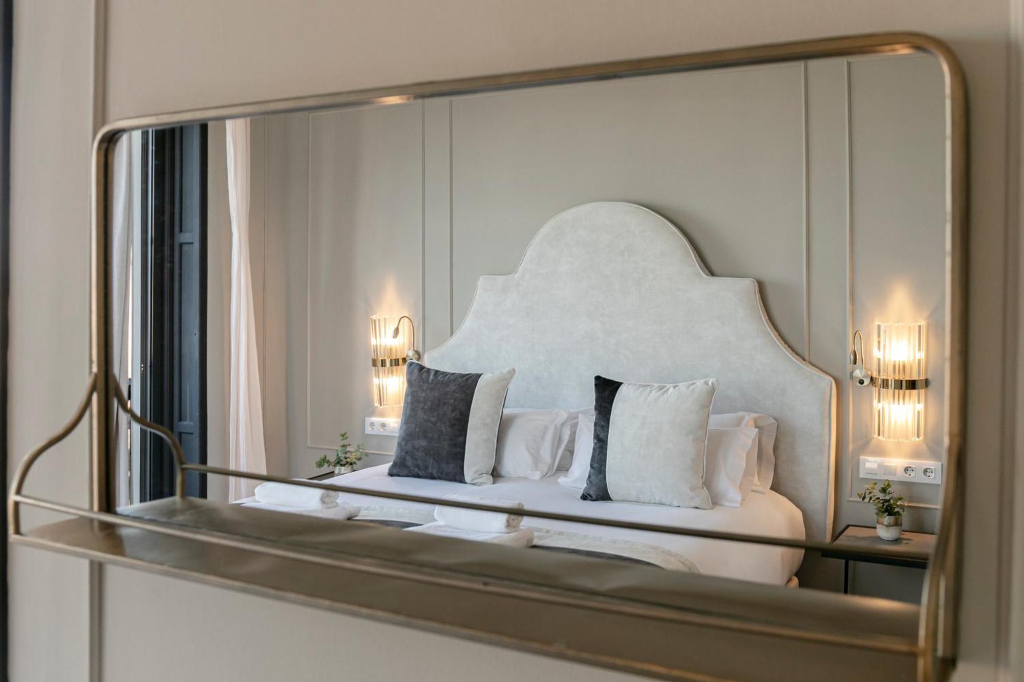 Isg Apartments Modern Atticpool At The Cathedralfree Parking Sevilla Exterior foto