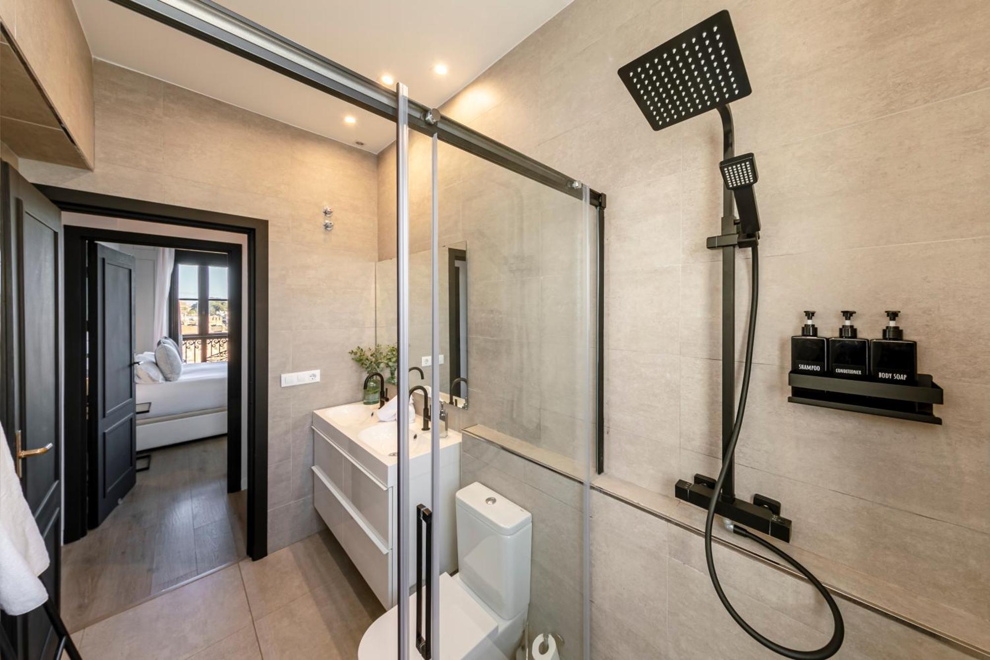 Isg Apartments Modern Atticpool At The Cathedralfree Parking Sevilla Exterior foto