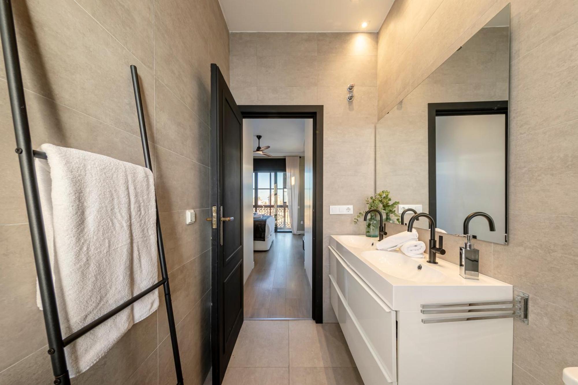 Isg Apartments Modern Atticpool At The Cathedralfree Parking Sevilla Exterior foto